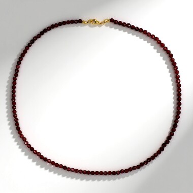 Collar en plata con Granate