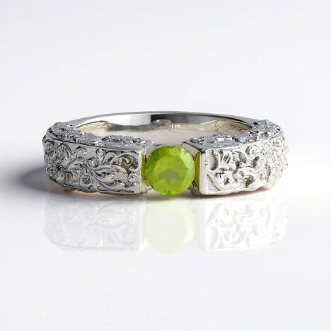 Bague en argent et Péridot (de Melo Essence)