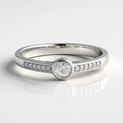 Anello in argento con Zircone
