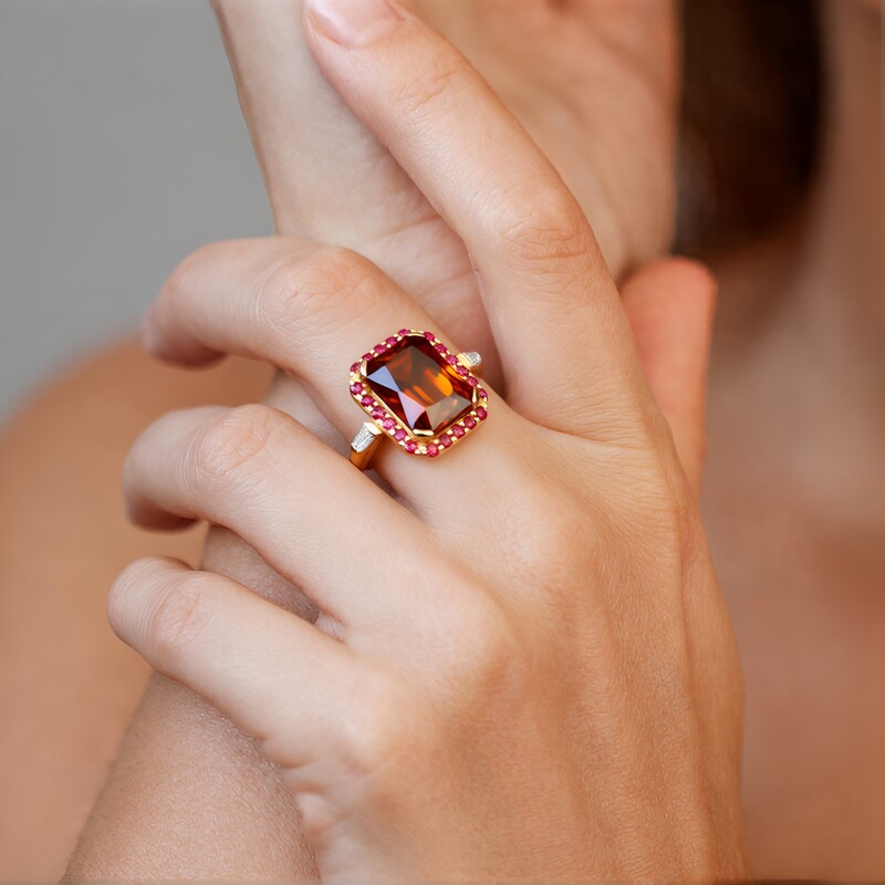 Anillo en oro con Granate Hesonita (Adela Gold)