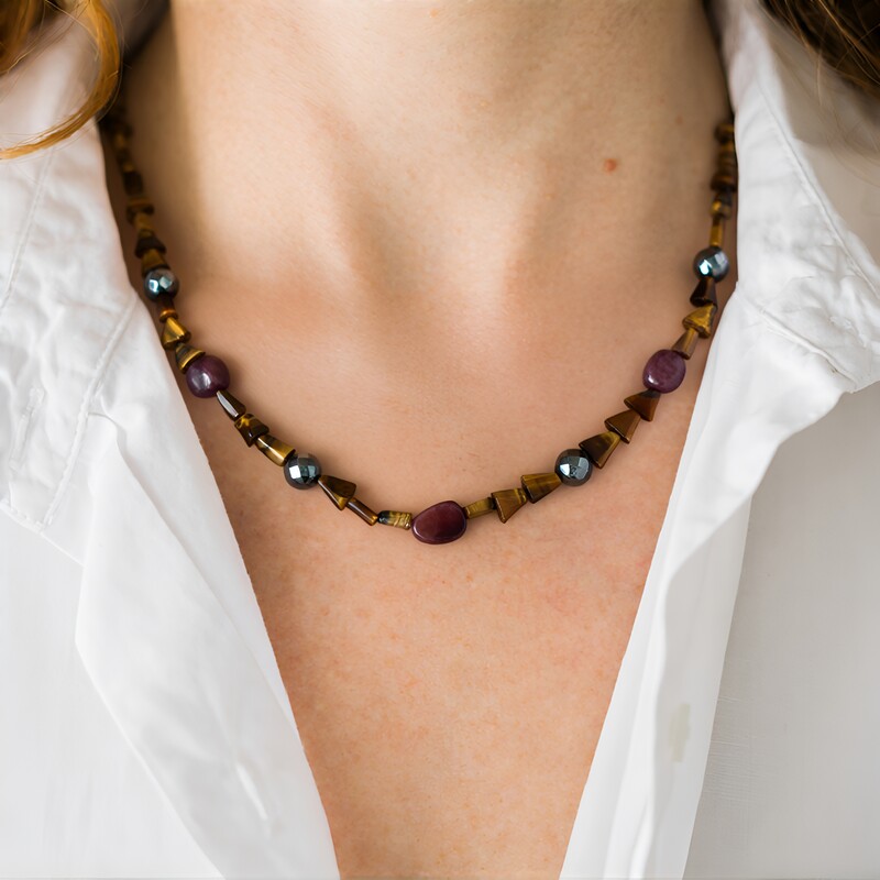 Collar en plata con Hematita negra