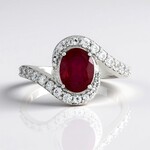 Anello in argento con Rubino del Madagascar