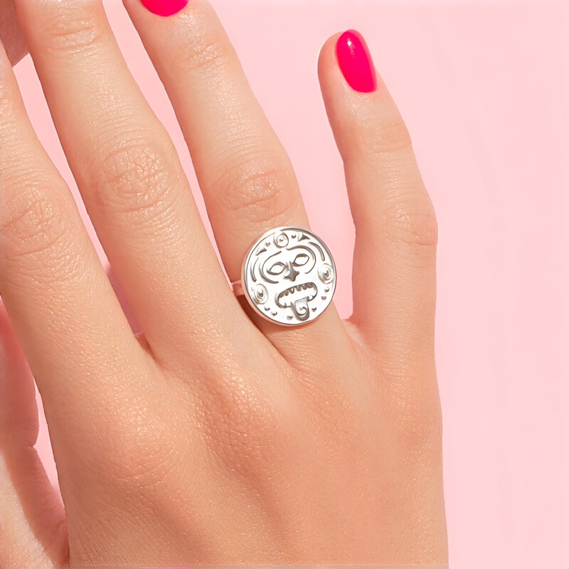 Zilveren ring met zirkonen