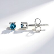 Boucles d'oreilles en argent et Diamant bleu I2