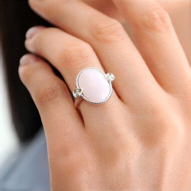 Mother of Pearl Silver Ring (Annette classic)