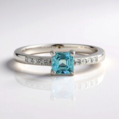 Anello in argento con Zircone Ratanakiri
