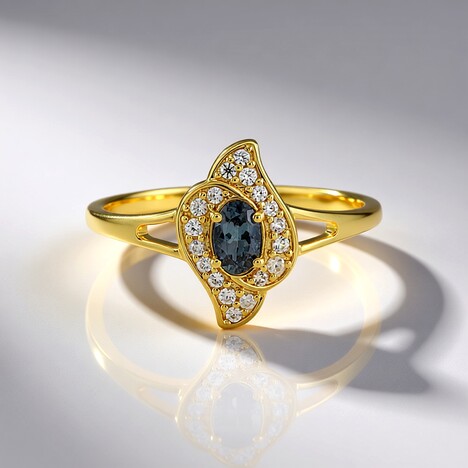 Anello in argento con Granato Cangiante del Madagascar