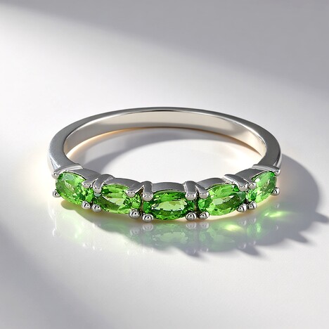 Anello in argento con Tsavorite della Tanzania