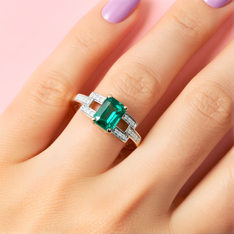 Gouden ring met een Ethiopische smaragd