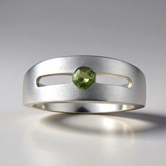 Anello in argento con Zaffiro Verde di Tuléar 