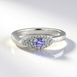 Anello in argento con Tanzanite