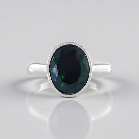 Anello in argento con Opale Mezezo