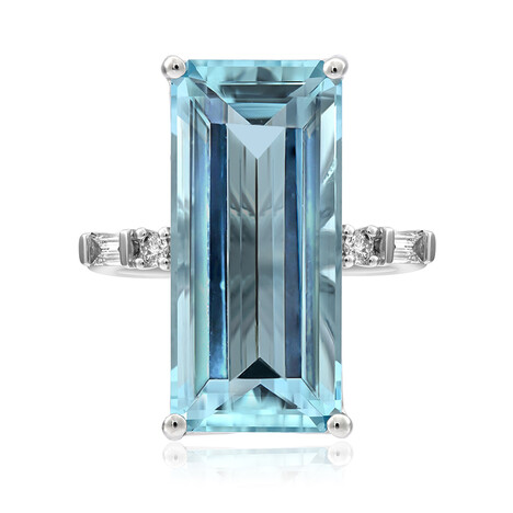 Anello in oro con Acquamarina Brasiliana AAA (AMAYANI)