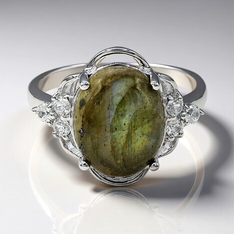 Anello in argento con Labradorite