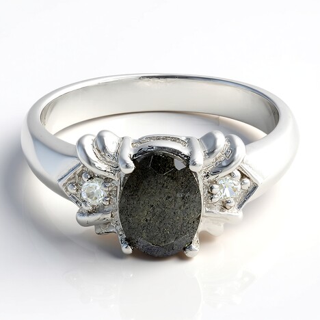 Anello in argento con Labradorite