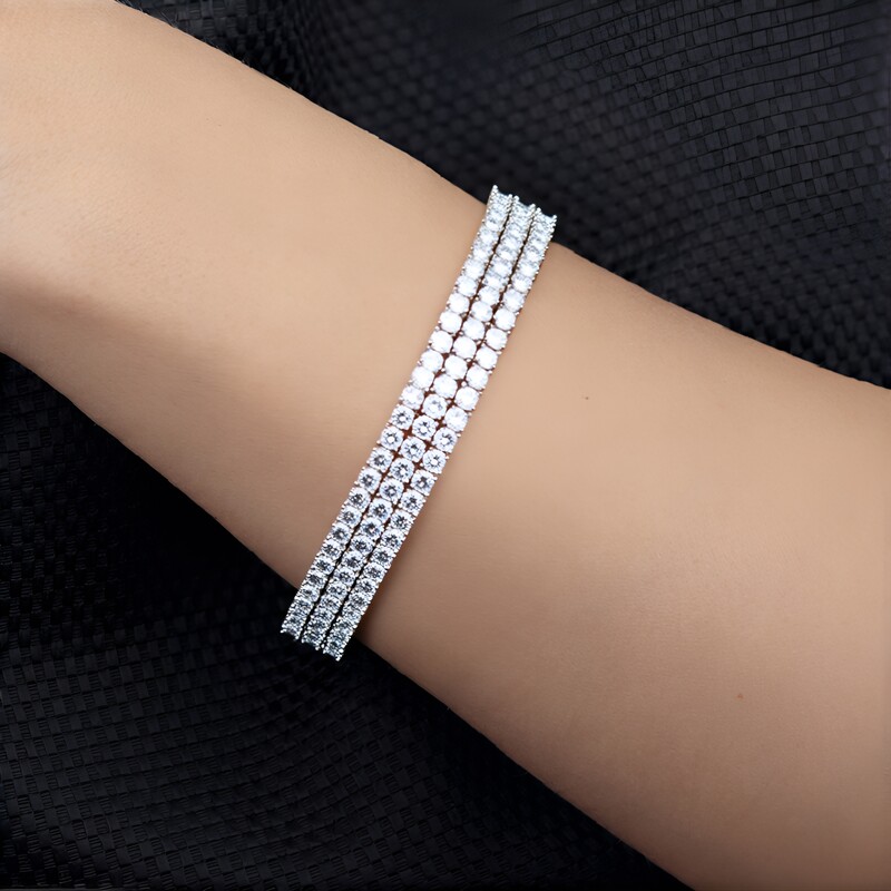 Zilveren armband met witte topaasstenen (Adela Silber)