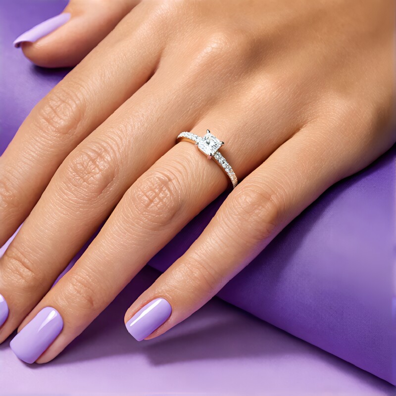 Anillo en oro con Diamante SI1 (G) (Annette)