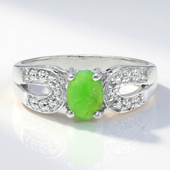 Anello in argento con Crisoprasio Imperiale
