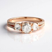 Zilveren ring met een morganiet