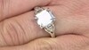 Zilveren ring met een witte kwarts