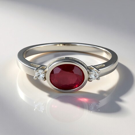 Anello in argento con Rubino del Madagascar