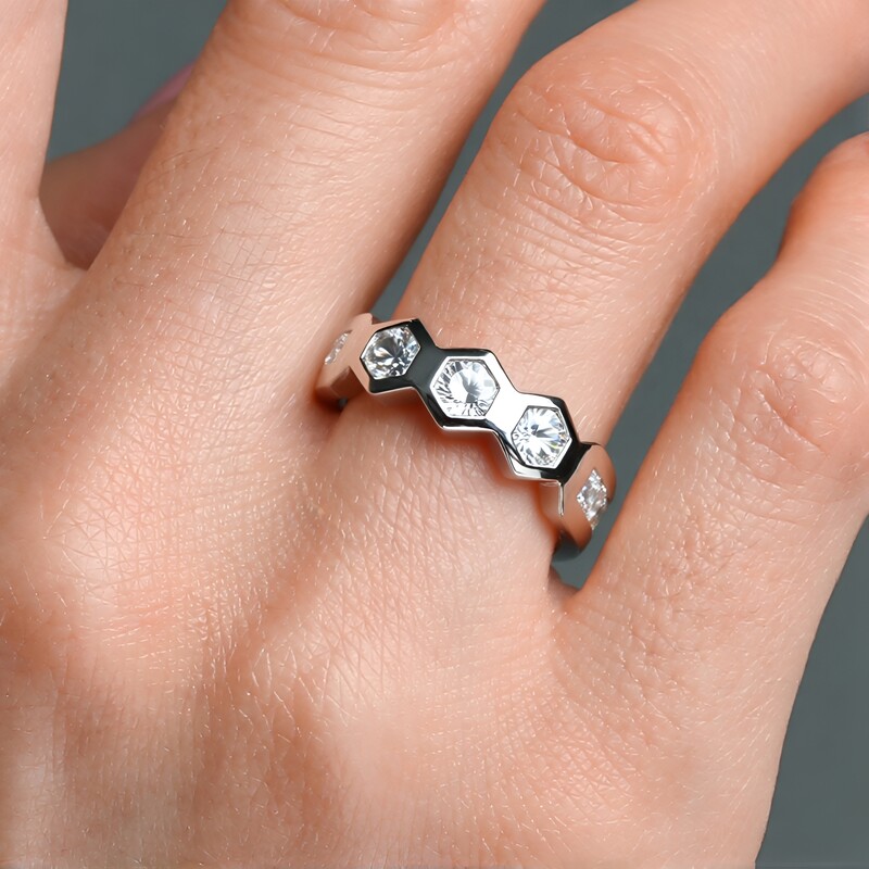 Bague en argent et Zircon (de Melo Essence)