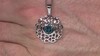Colgante en plata con Topacio azul de Londres (Ornaments by de Melo)