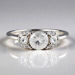 Anello in argento con Zircone