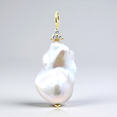 Ciondolo in oro con Perla d'Acqua Dolce Bianca