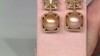 Zilveren oorbellen met gouden mabe parels (Gems en Vogue)