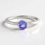 Anello in argento con Tanzanite