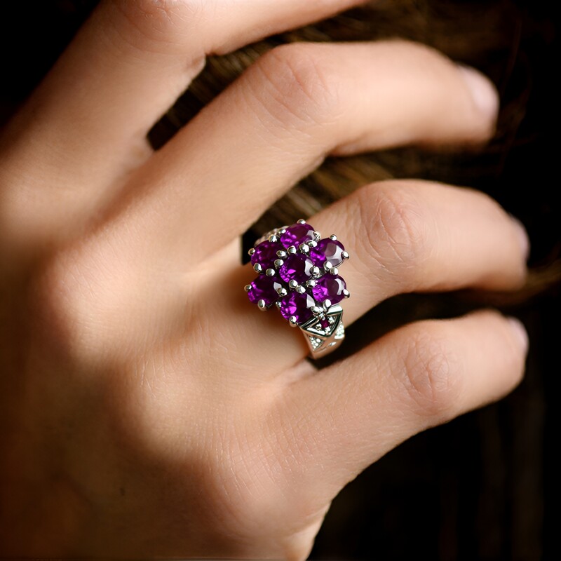 Anello in argento con Rodolite