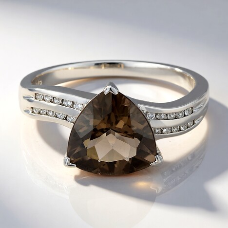 Anello in argento con Quarzo Fumè