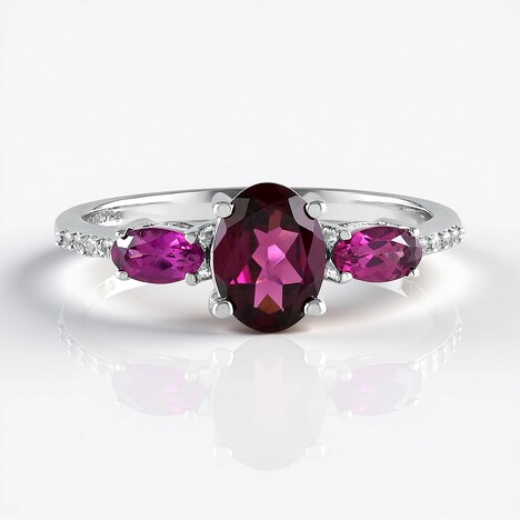 Anello in argento con Rodolite di Naktamunda
