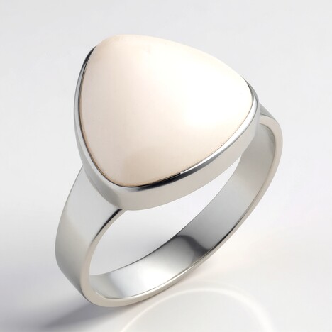 Anello in argento con Labradorite Bianca
