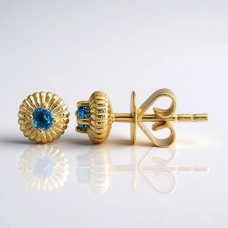 Orecchini in oro con Haüyne