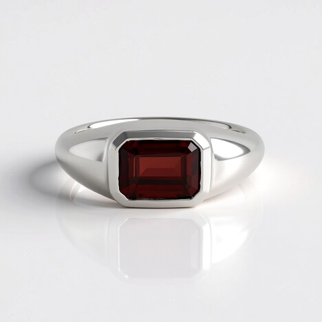 Anello in argento con Granato Mozambico