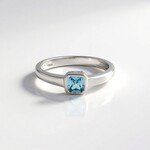 Anello in argento con Zircone Ratanakiri