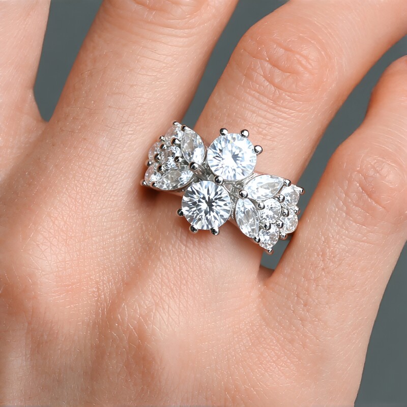 Zircon Silver Ring (de Melo Essence)