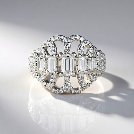 Anello in argento con Zircone