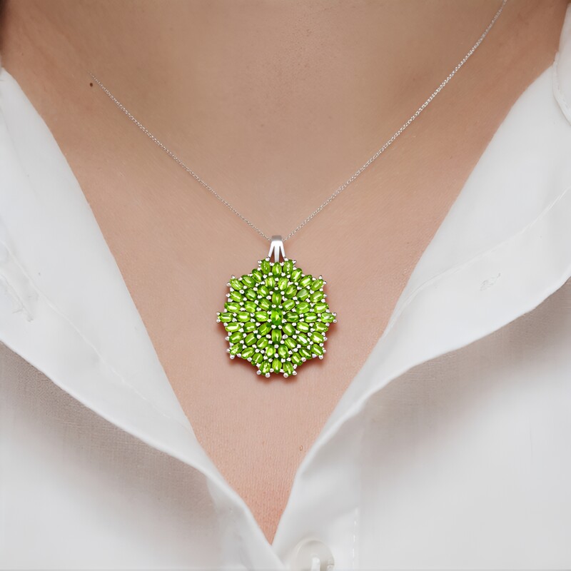Ciondolo in argento con Peridoto
