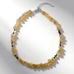 Collar en plata con Grosularia