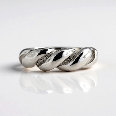 Anello in argento (M de Luca)