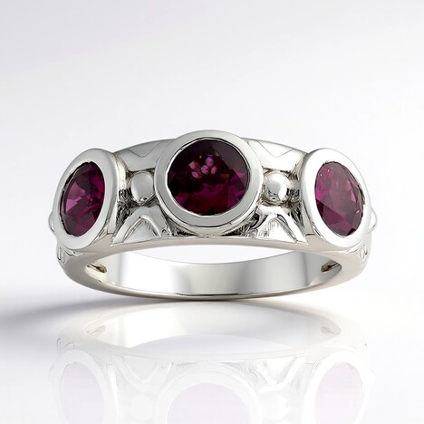 Anello in argento con Rodolite della Rift Valley (Remy Rotenier)