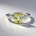 Anello in argento con Kunzite Canarino