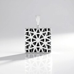 Ciondolo in argento con Spinello Nero