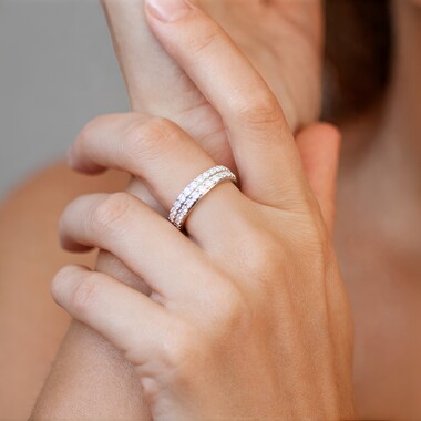 Anillo en plata con Zircón