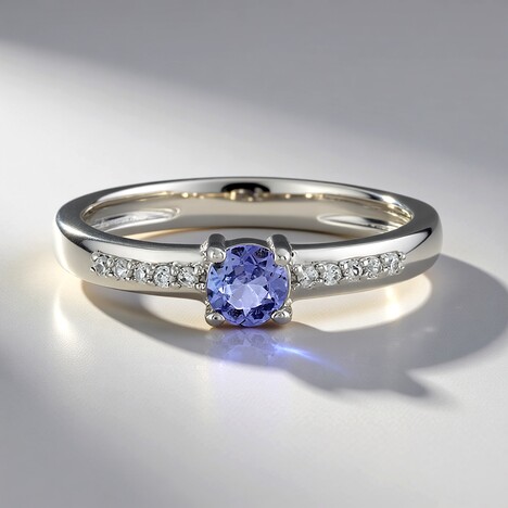 Anello in argento con Tanzanite