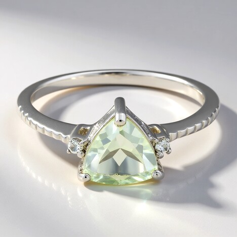 Anello in argento con Ametista Verde