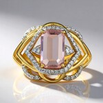 Anello in oro con Kunzite Brasiliana (Rifkind 1894 Collection)